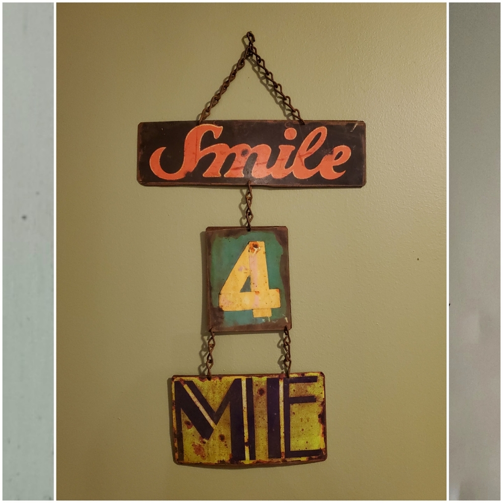 Smile 4 Me rustic tin tiered sign